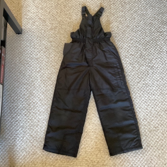 ❄️ Old Navy Kids Ski/Snow Pants - size 10-12 - Picture 1 of 7